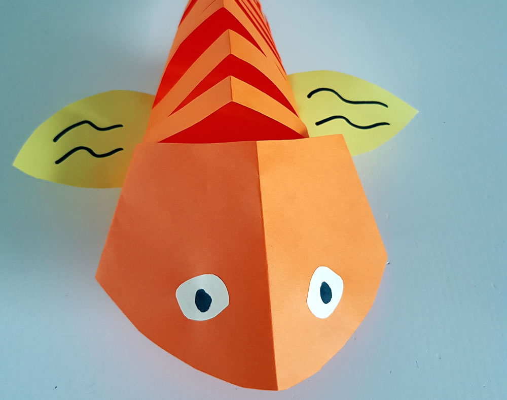 vriendelijke groet Winderig doorboren Een kleurige vis die kan bewegen → Leuk voor kids